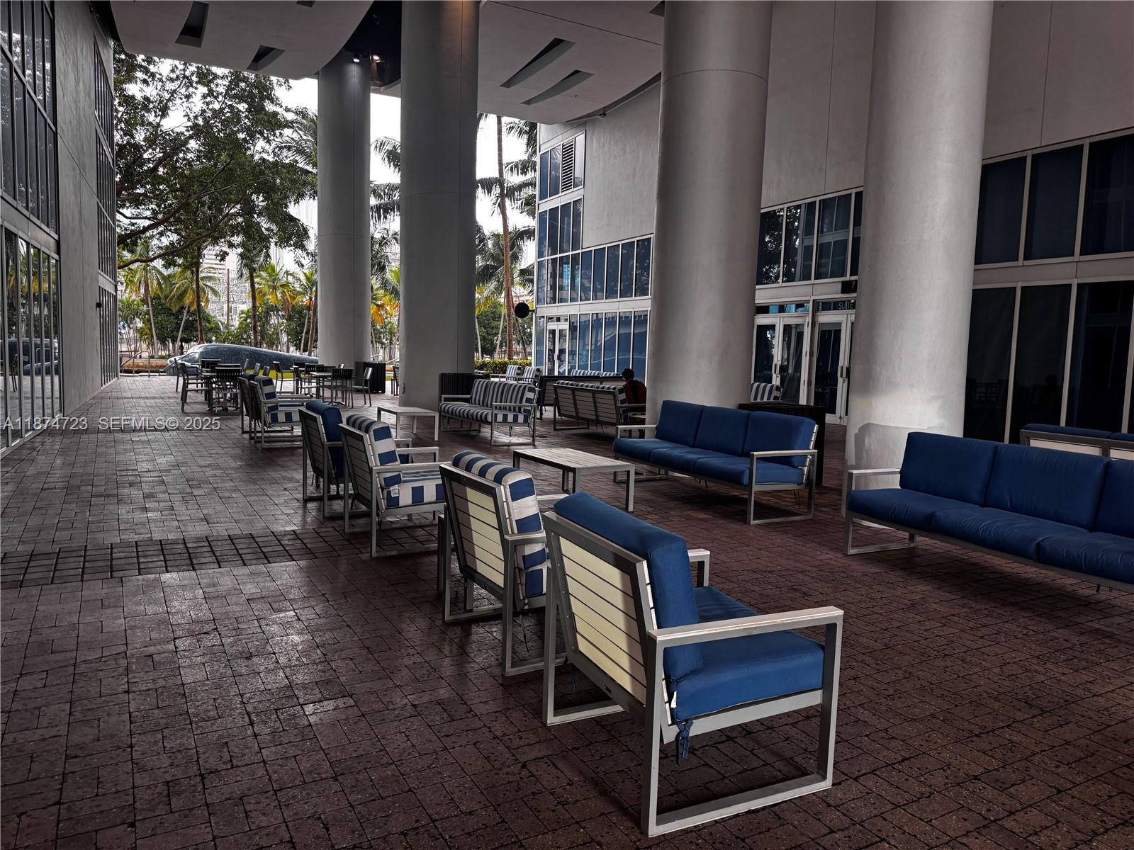 image Latitude on the River30