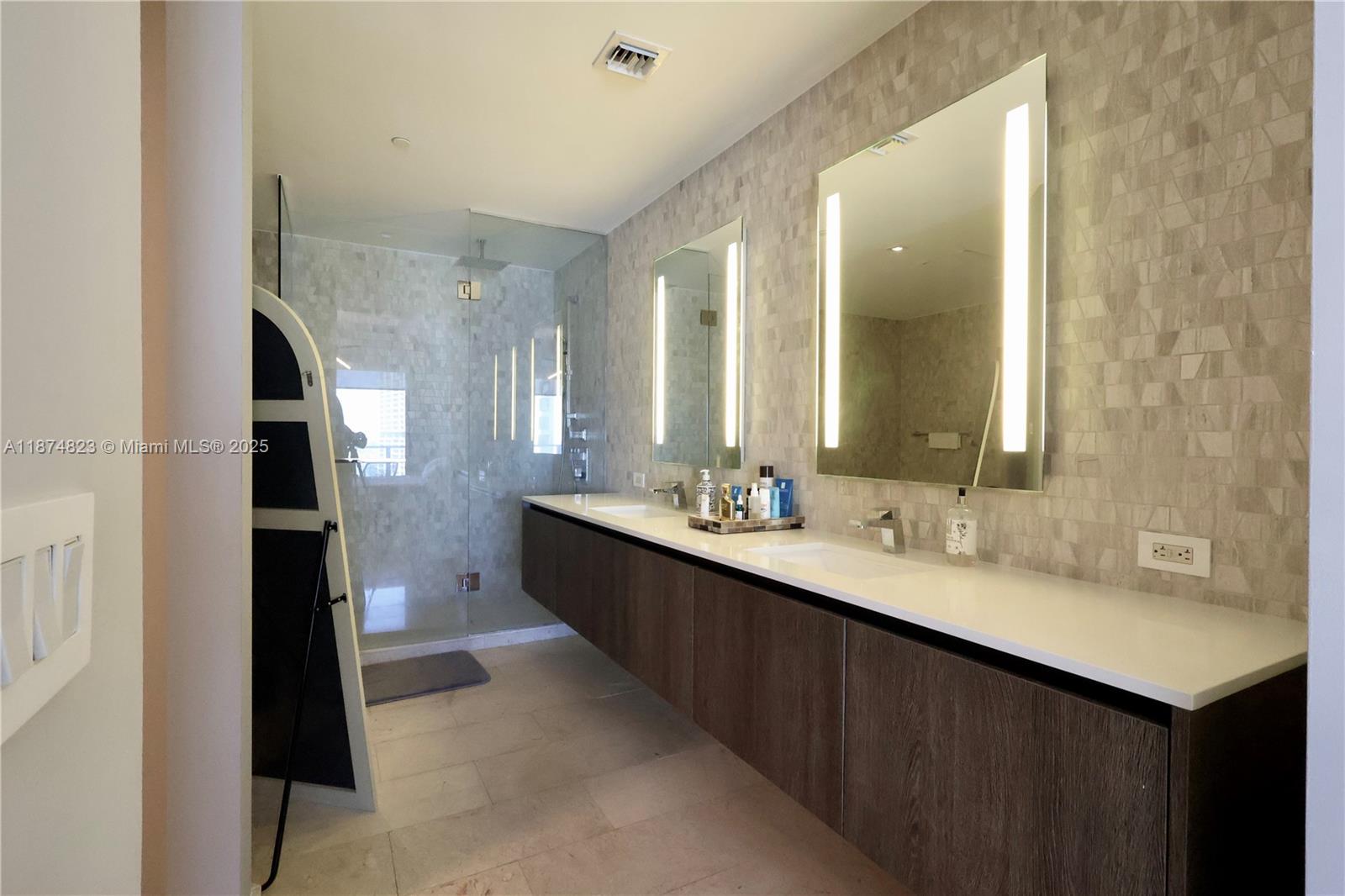 image Reach Condo10