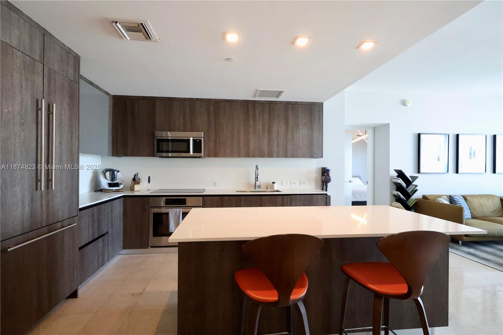 image Reach Condo1