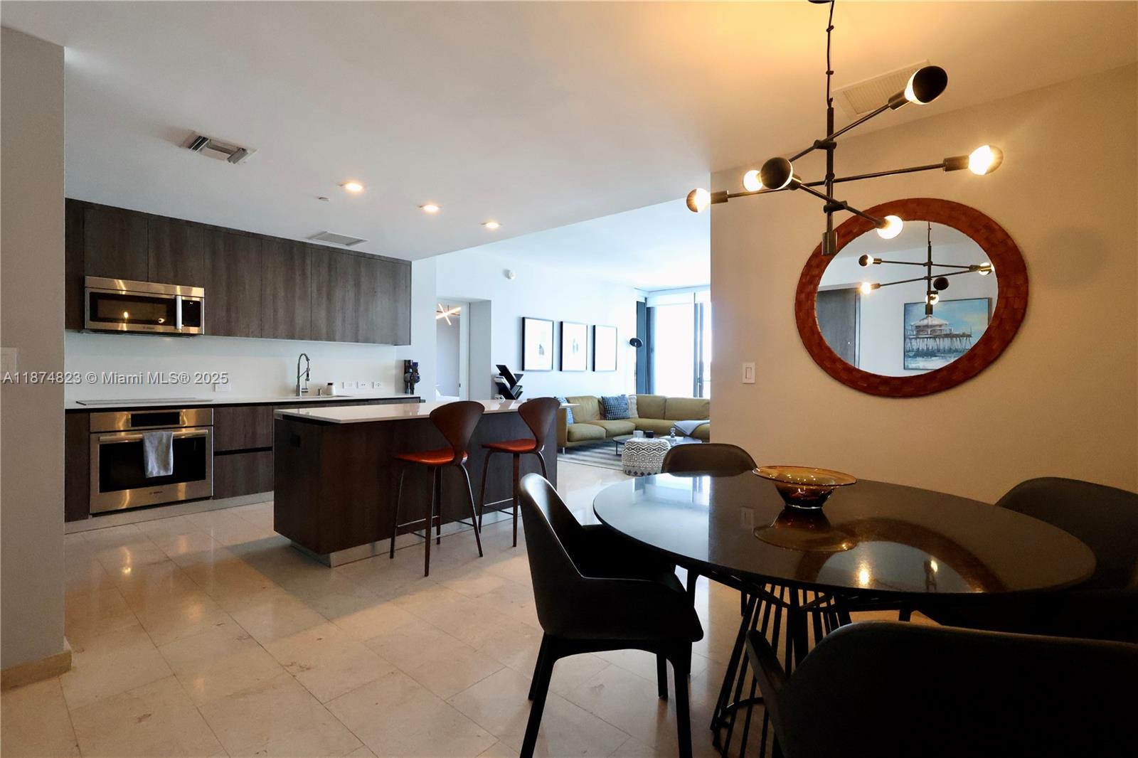 image Reach Condo3