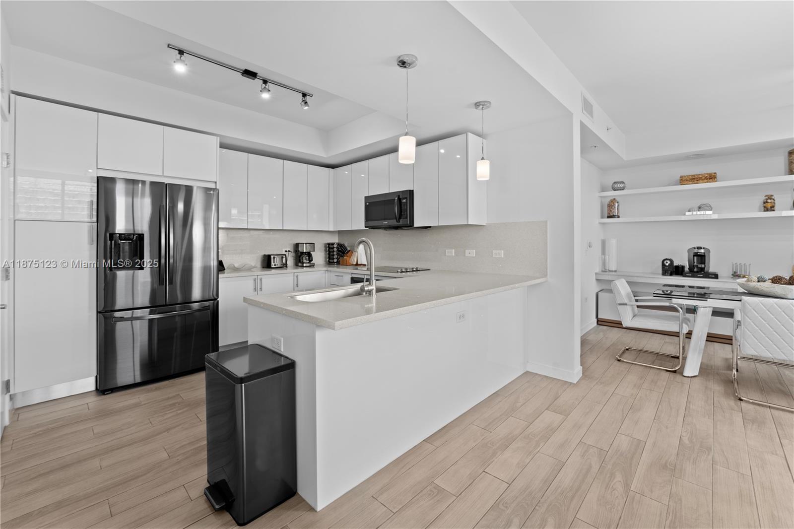 999 SW 1st Ave #3304