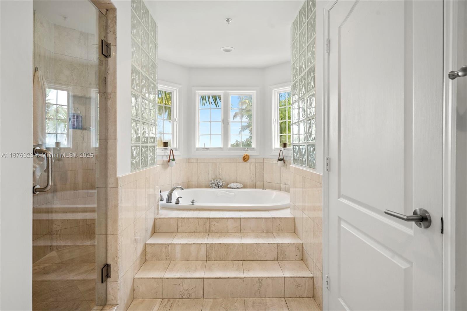 1415 Sunset Harbour Dr #406 Miami Beach, FL 33139