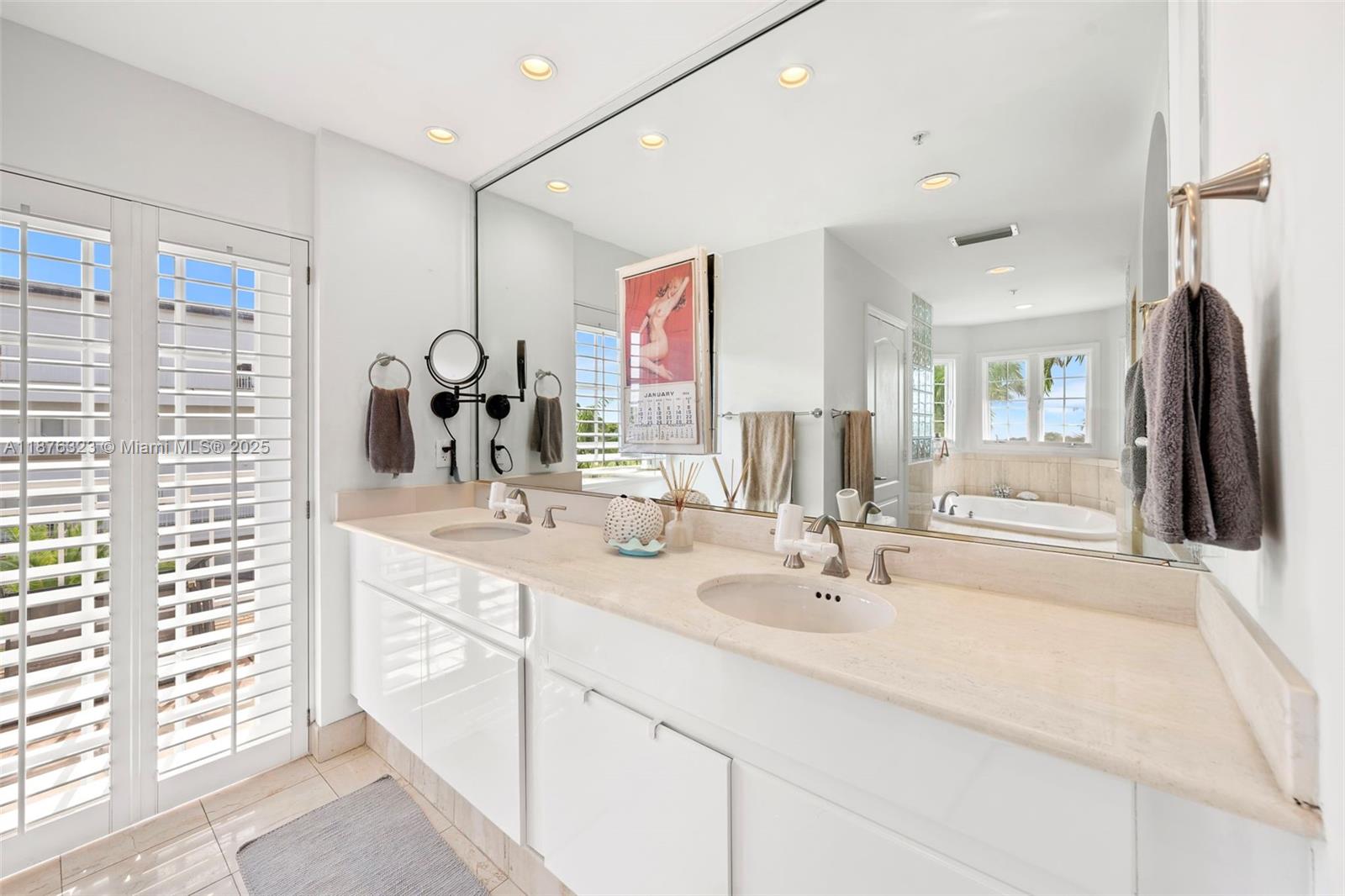 1415 Sunset Harbour Dr #406 Miami Beach, FL 33139