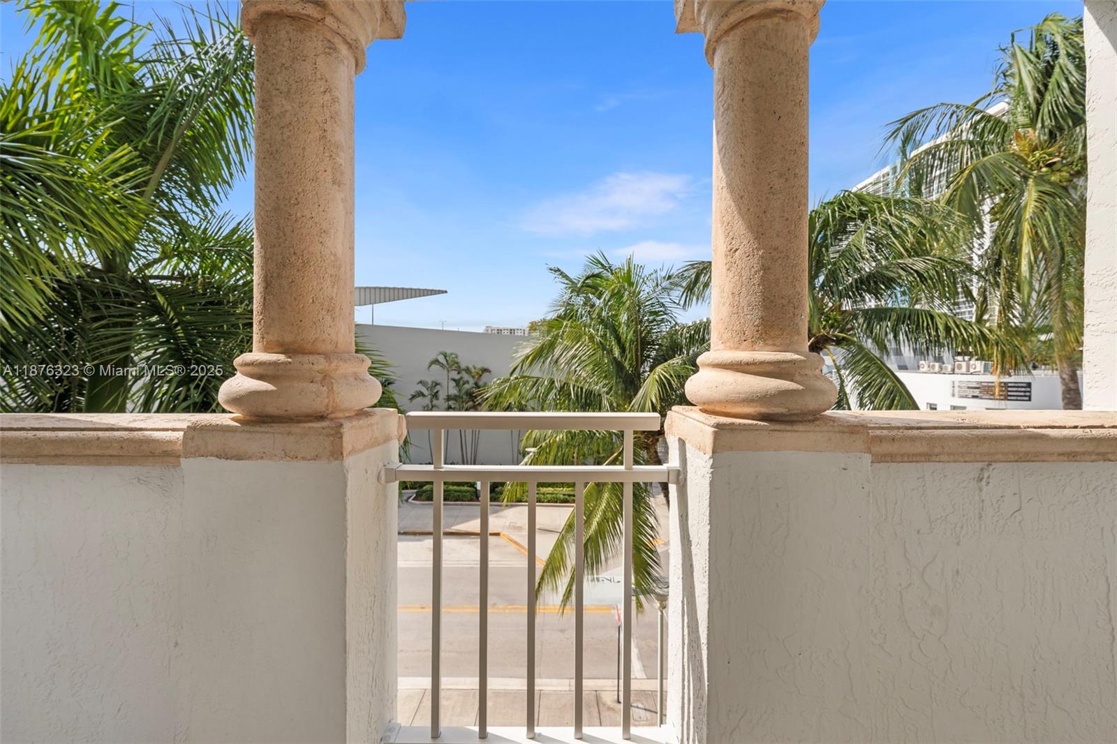 1415 Sunset Harbour Dr #406 Miami Beach, FL 33139