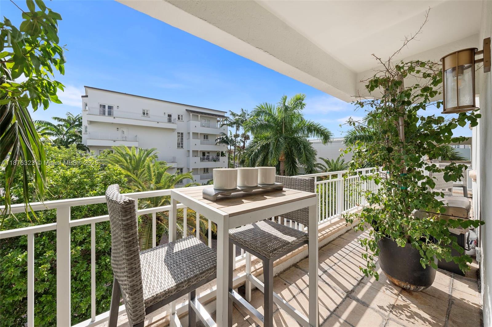 1415 Sunset Harbour Dr #406 Miami Beach, FL 33139