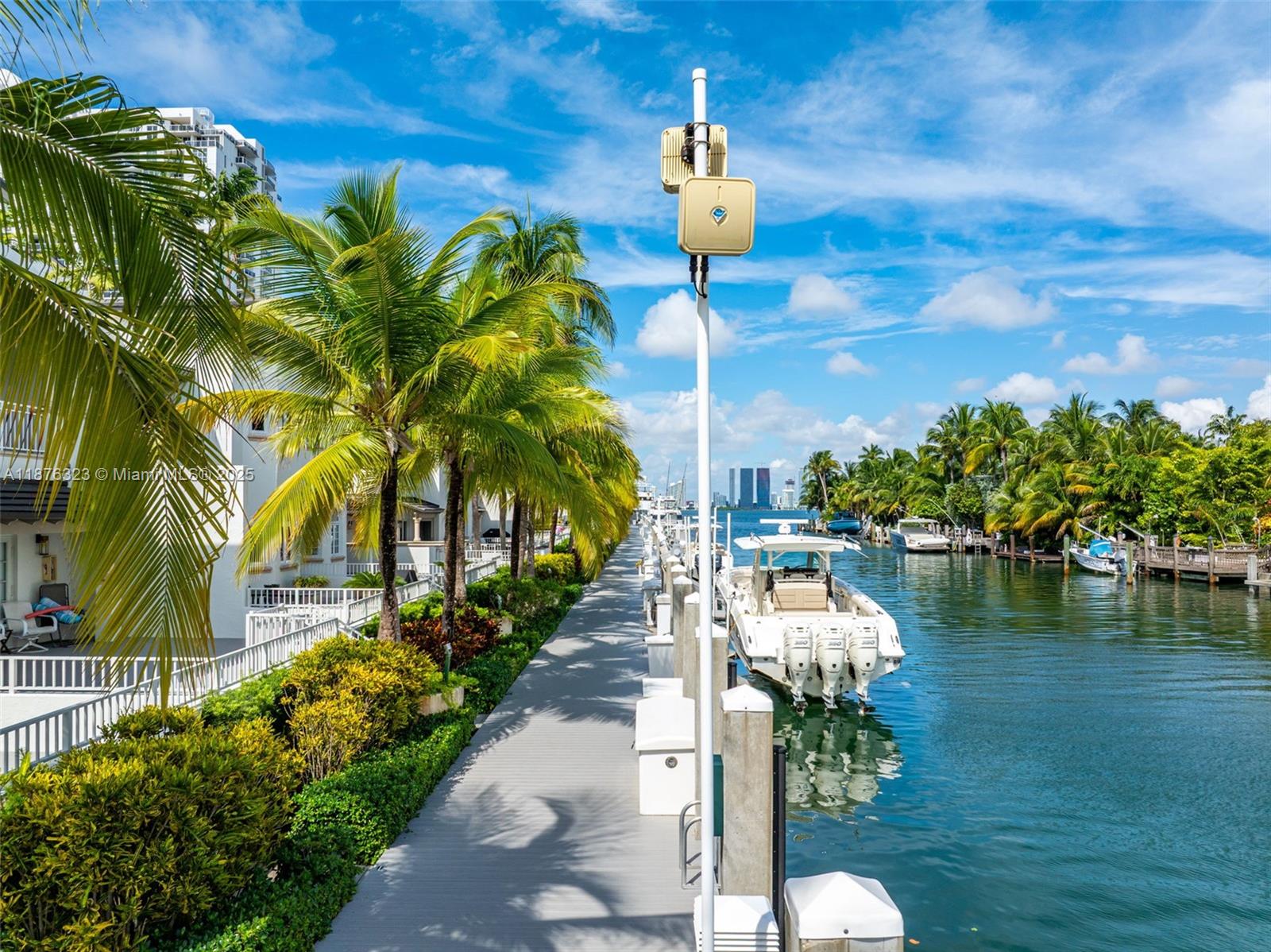 1415 Sunset Harbour Dr #406 Miami Beach, FL 33139