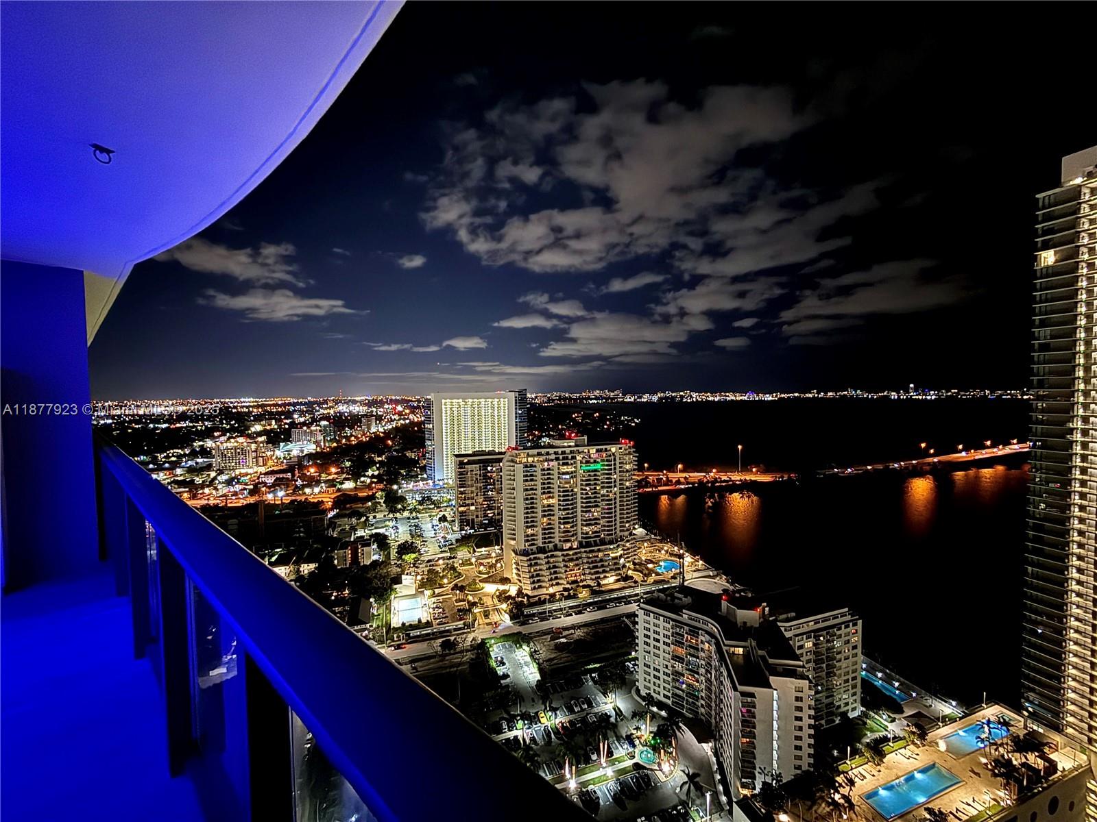 image Edgewater33