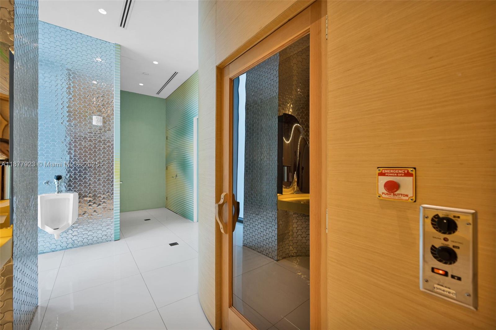image Edgewater44