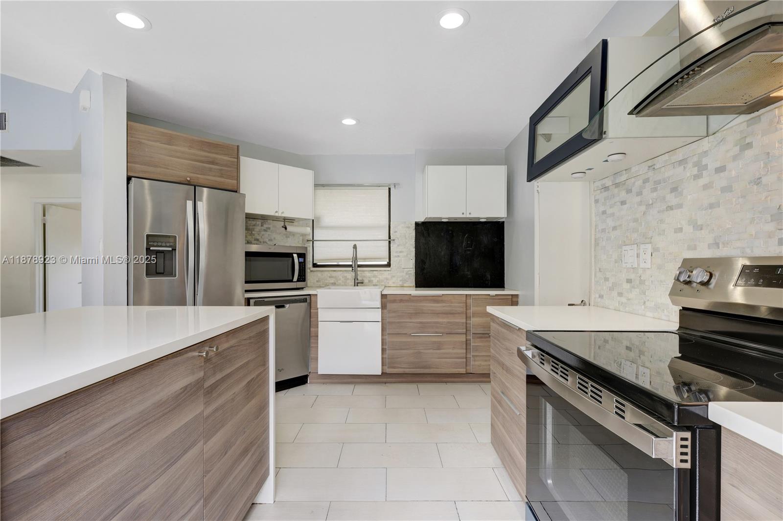 640 SW 113th Ter