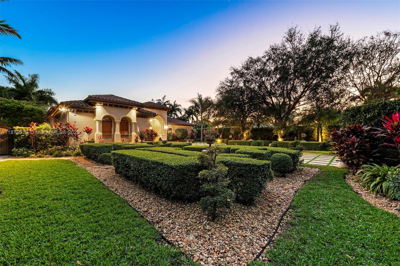 10390 SW 62nd St Miami, FL 33173