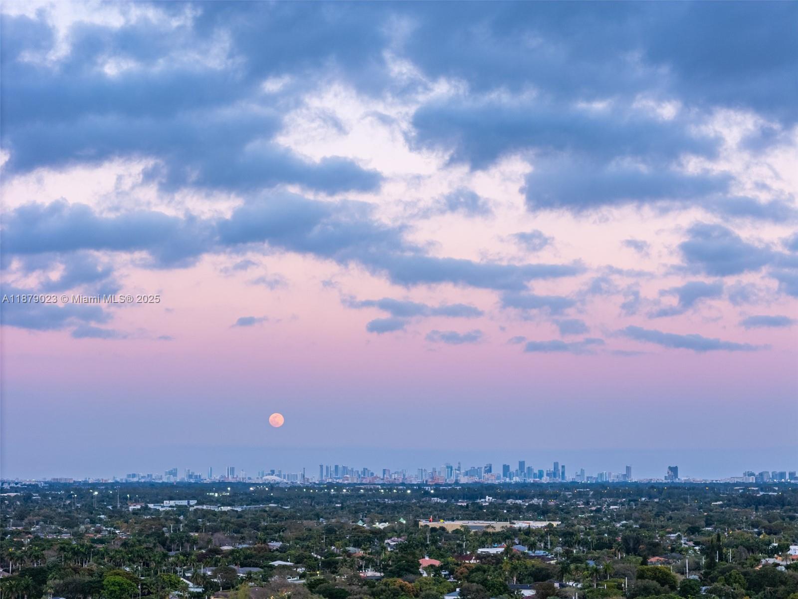 10390 SW 62nd St Miami, FL 33173