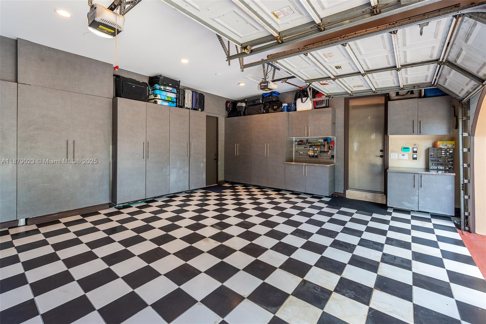 10390 SW 62nd St Miami, FL 33173