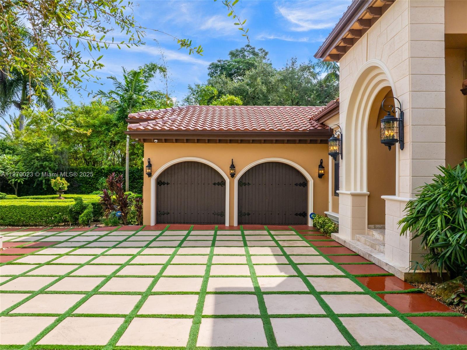 10390 SW 62nd St Miami, FL 33173