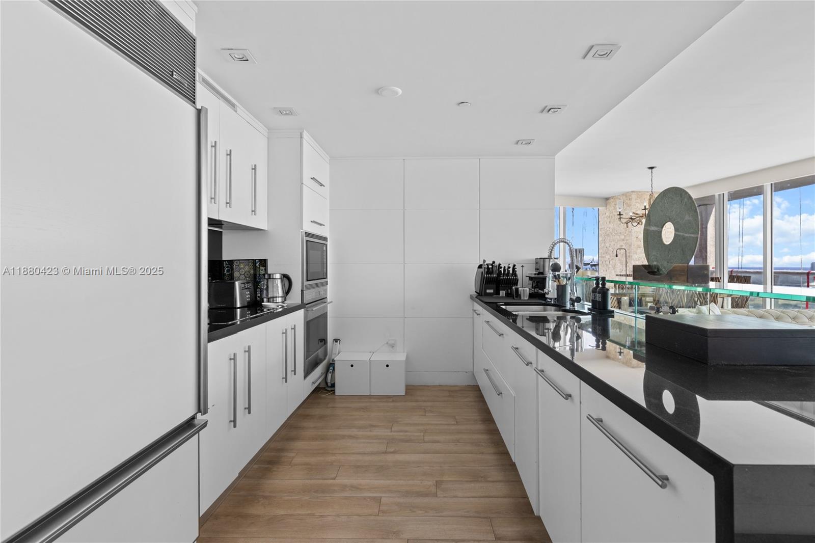 image Icon Brickell Tower I21