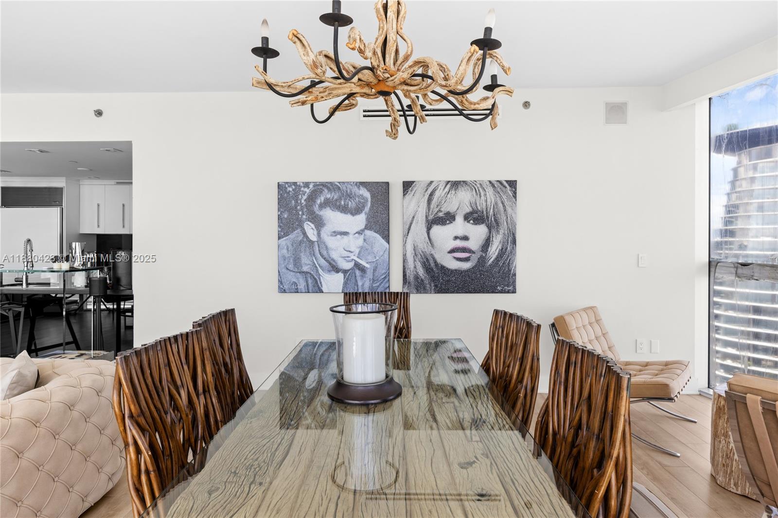 image Icon Brickell Tower I34