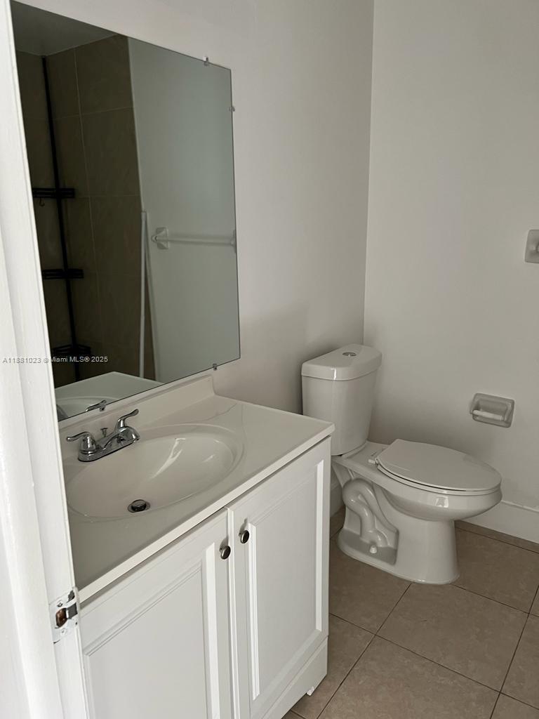 2701 NW 27th Ave #1012 Miami, FL 33142