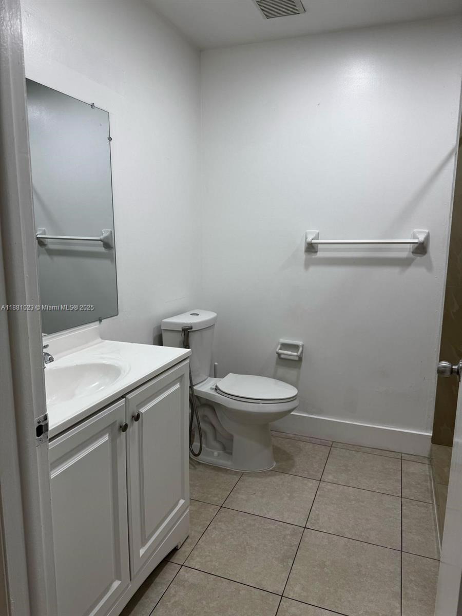 2701 NW 27th Ave #1012 Miami, FL 33142