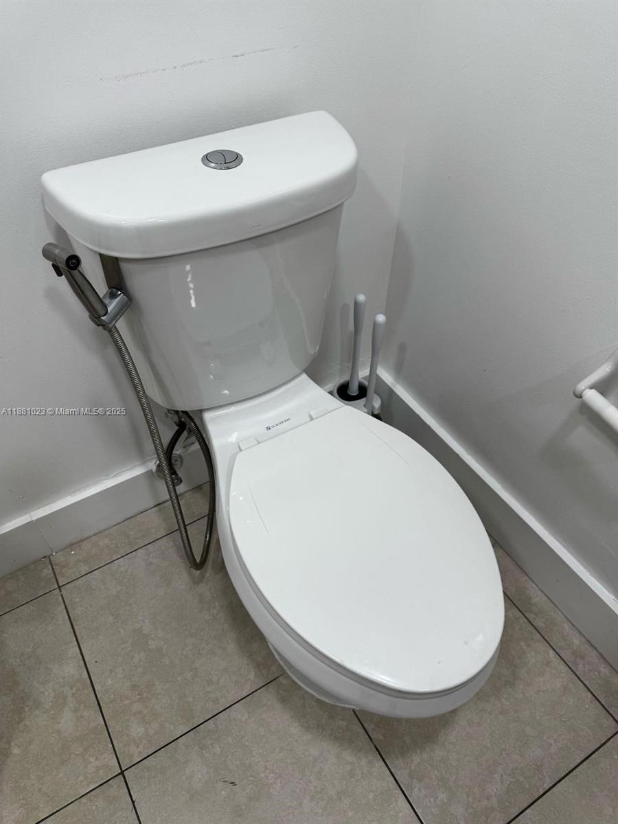 2701 NW 27th Ave #1012 Miami, FL 33142