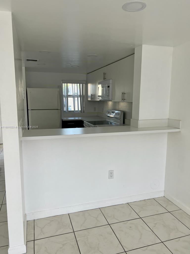2701 NW 27th Ave #1012 Miami, FL 33142