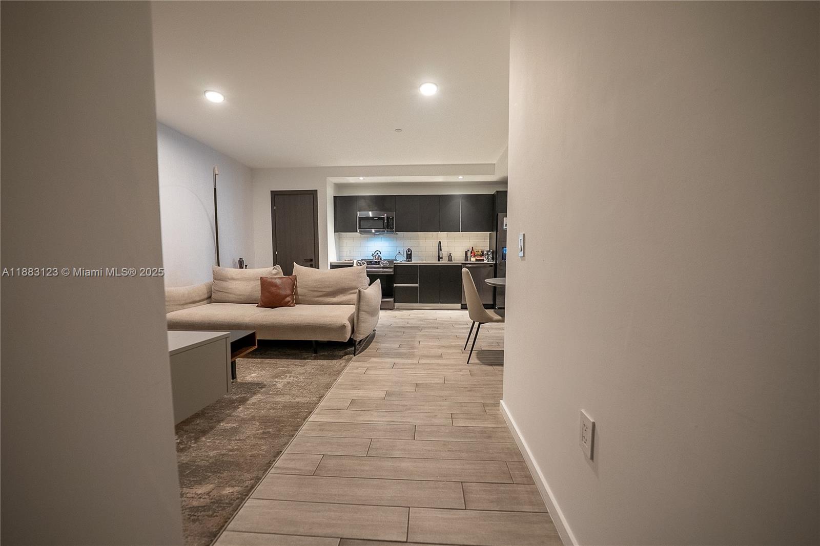 image Elser Residences6