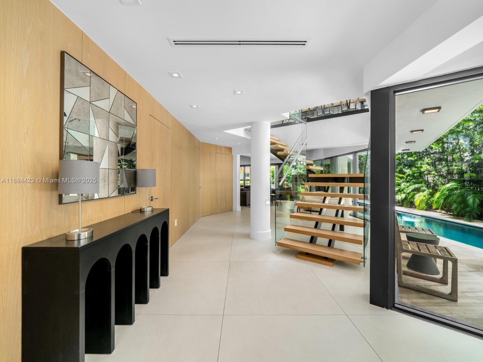 1755 Fairhaven Pl Miami, FL 33133