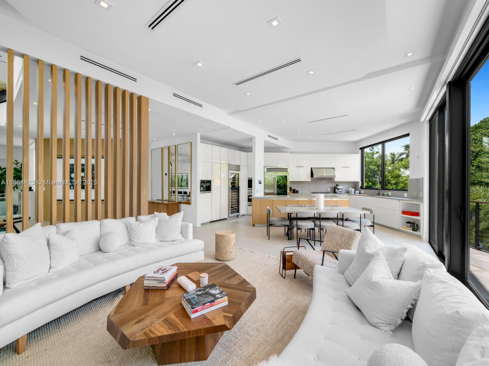 1755 Fairhaven Pl Miami, FL 33133