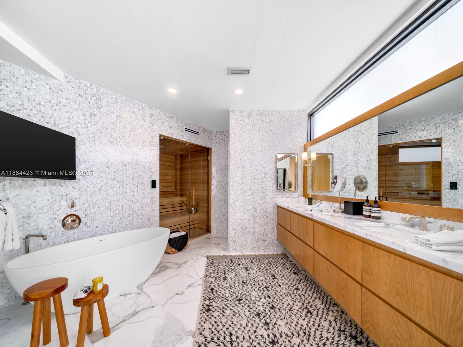 1755 Fairhaven Pl Miami, FL 33133