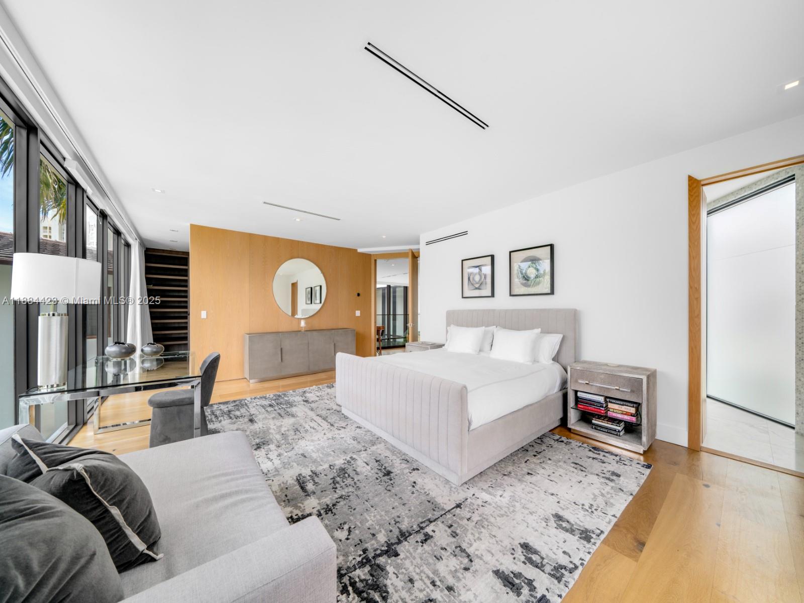 1755 Fairhaven Pl Miami, FL 33133