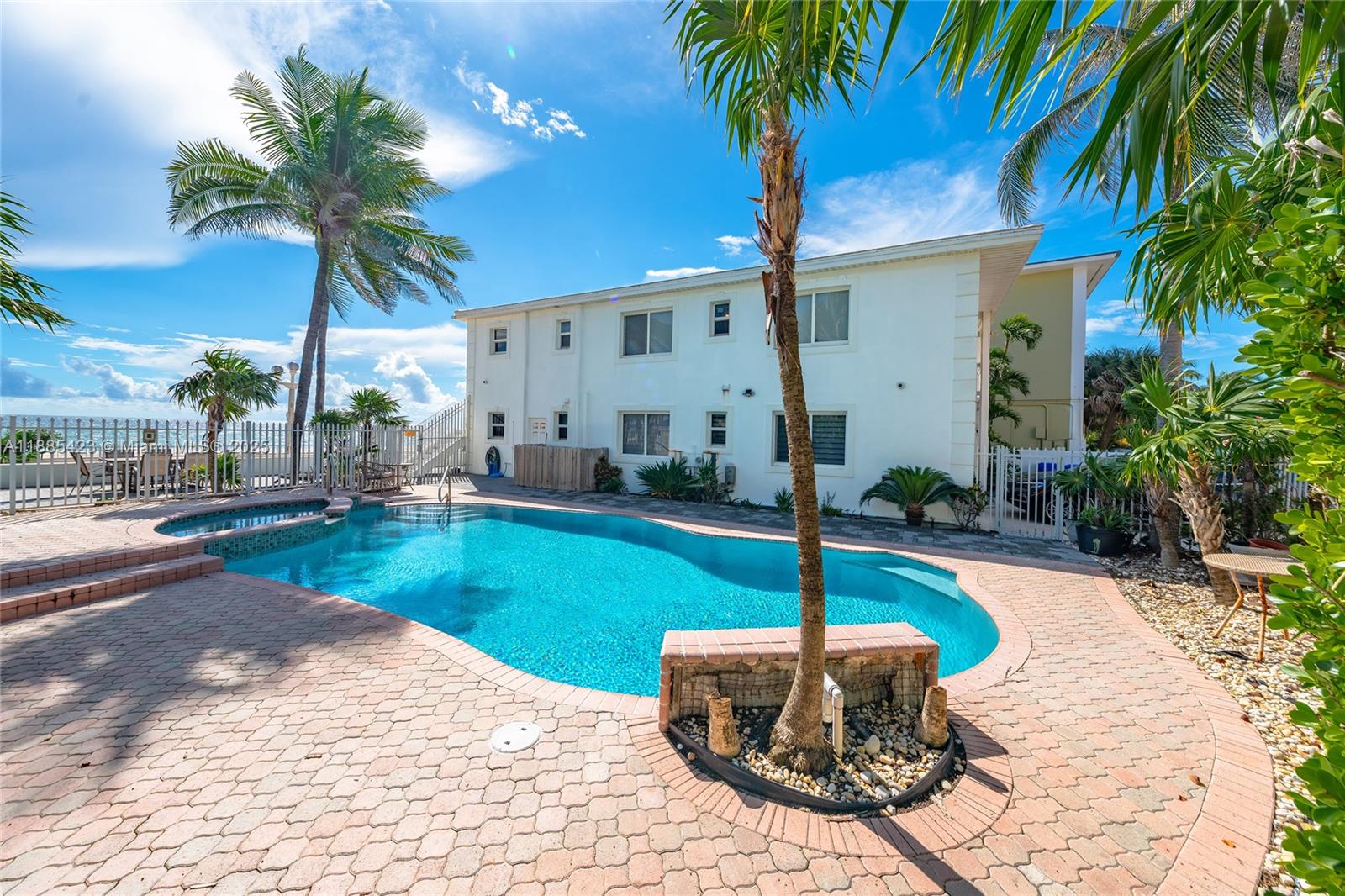 2910 N Surf Rd Hollywood, FL 33019 2910 N Surf Rd Hollywood, FL 33019