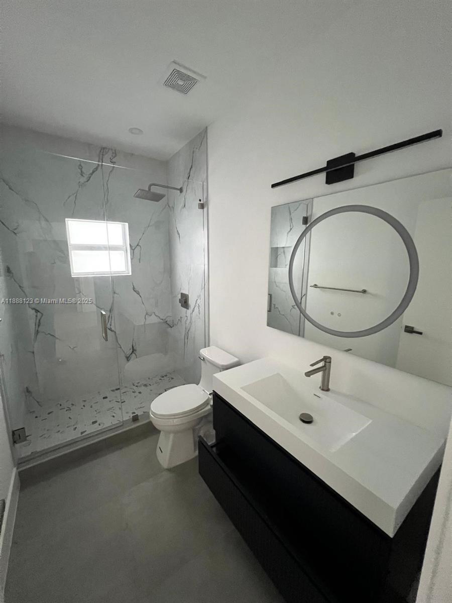 3431 NW 14th Ter Miami, FL 33125