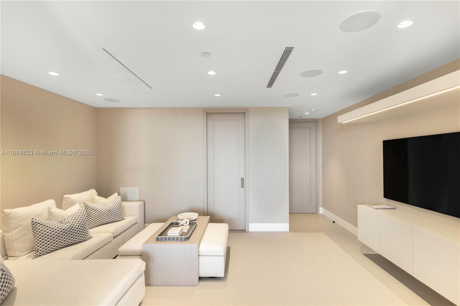 9999 Collins Ave #19K Bal Harbour, FL 33154 9999 Collins Ave #19K Bal Harbour, FL 33154