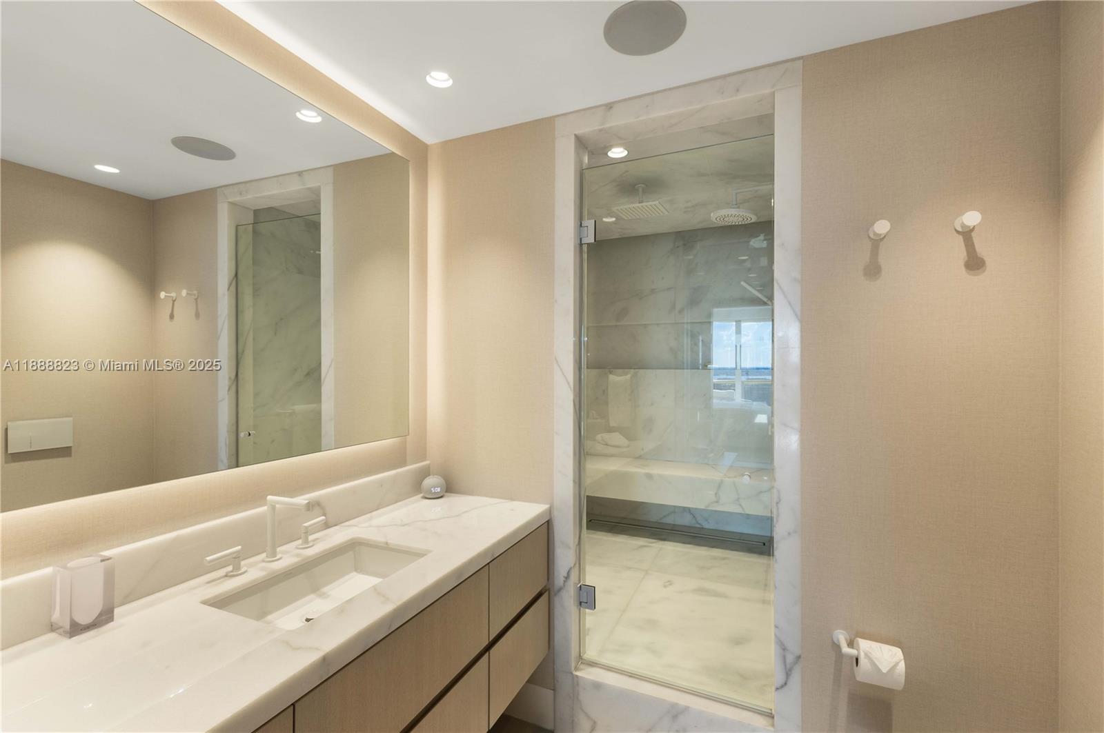 9999 Collins Ave #19K Bal Harbour, FL 33154 9999 Collins Ave #19K Bal Harbour, FL 33154