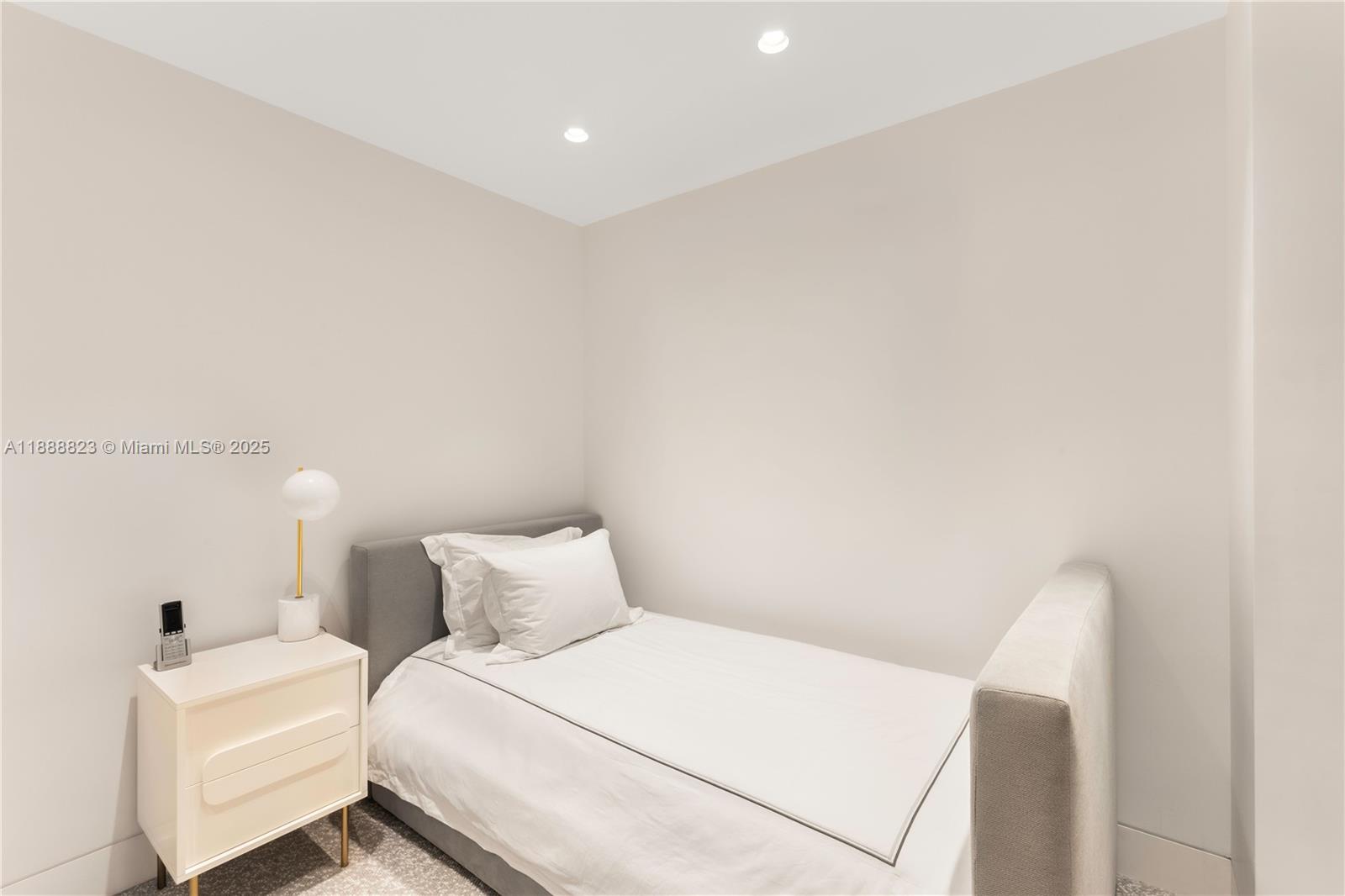 9999 Collins Ave #19K Bal Harbour, FL 33154 9999 Collins Ave #19K Bal Harbour, FL 33154