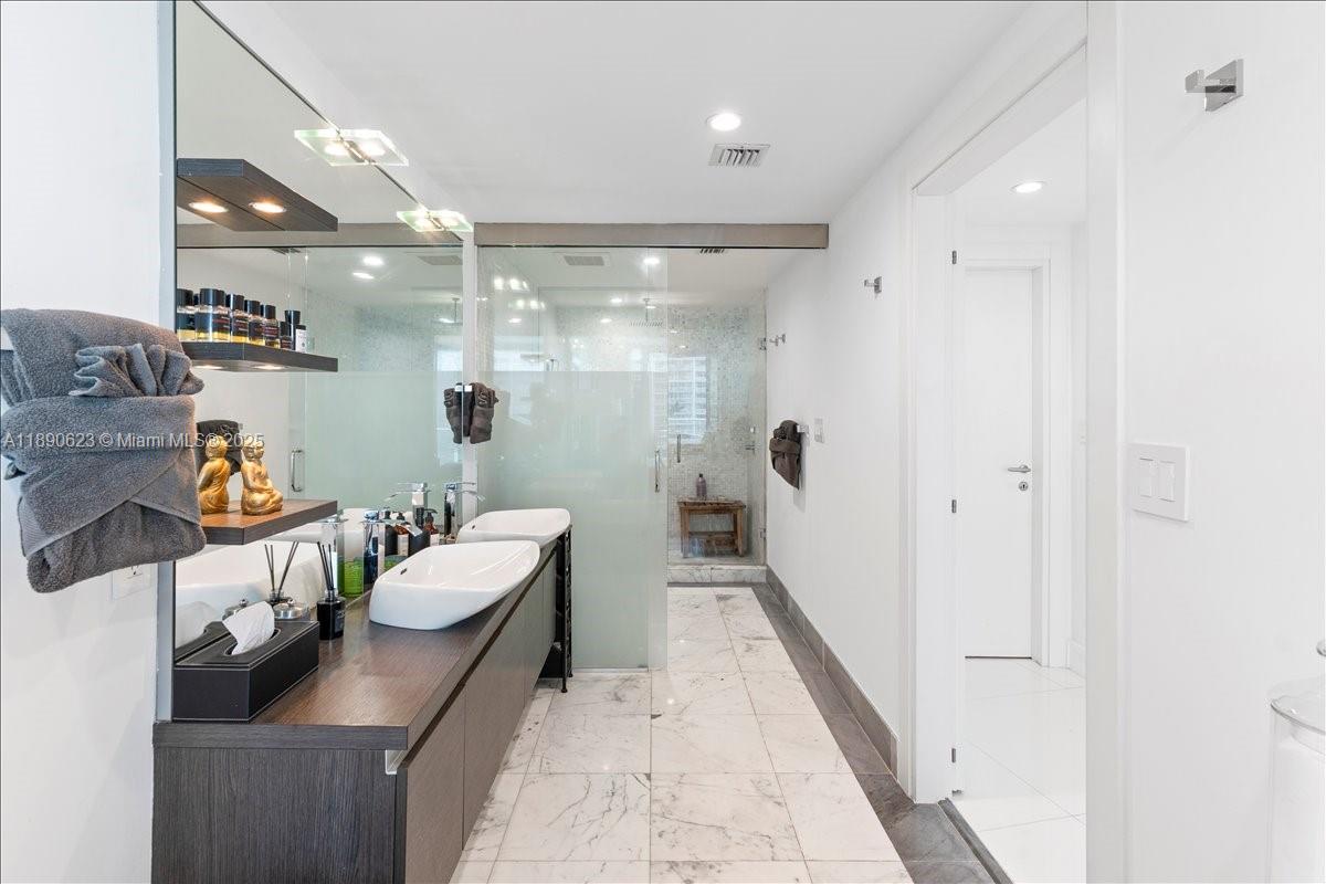 image Epic Residences16