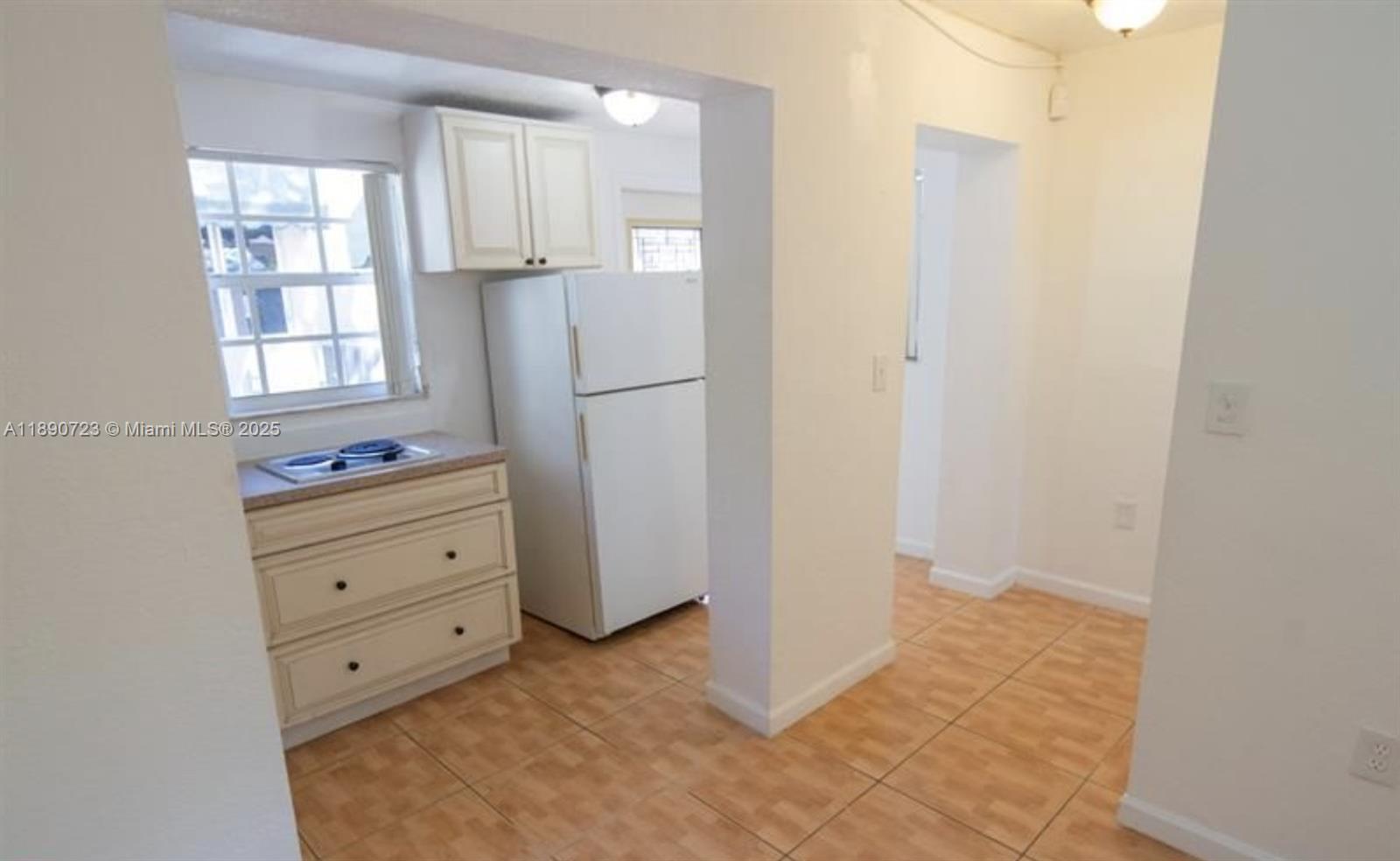 3050 Alton Rd Miami Beach, FL 33140