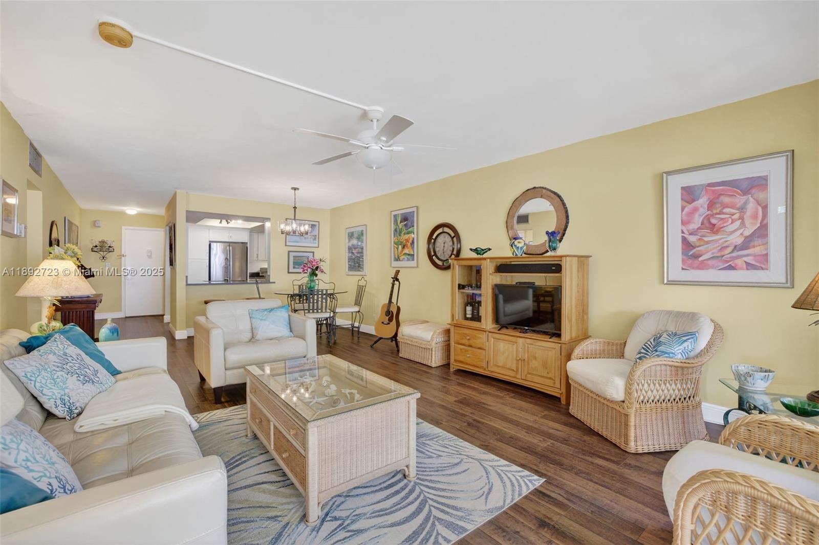 1700 SE 15th St #215 Fort Lauderdale, FL 33316 1700 SE 15th St #215 Fort Lauderdale, FL 33316