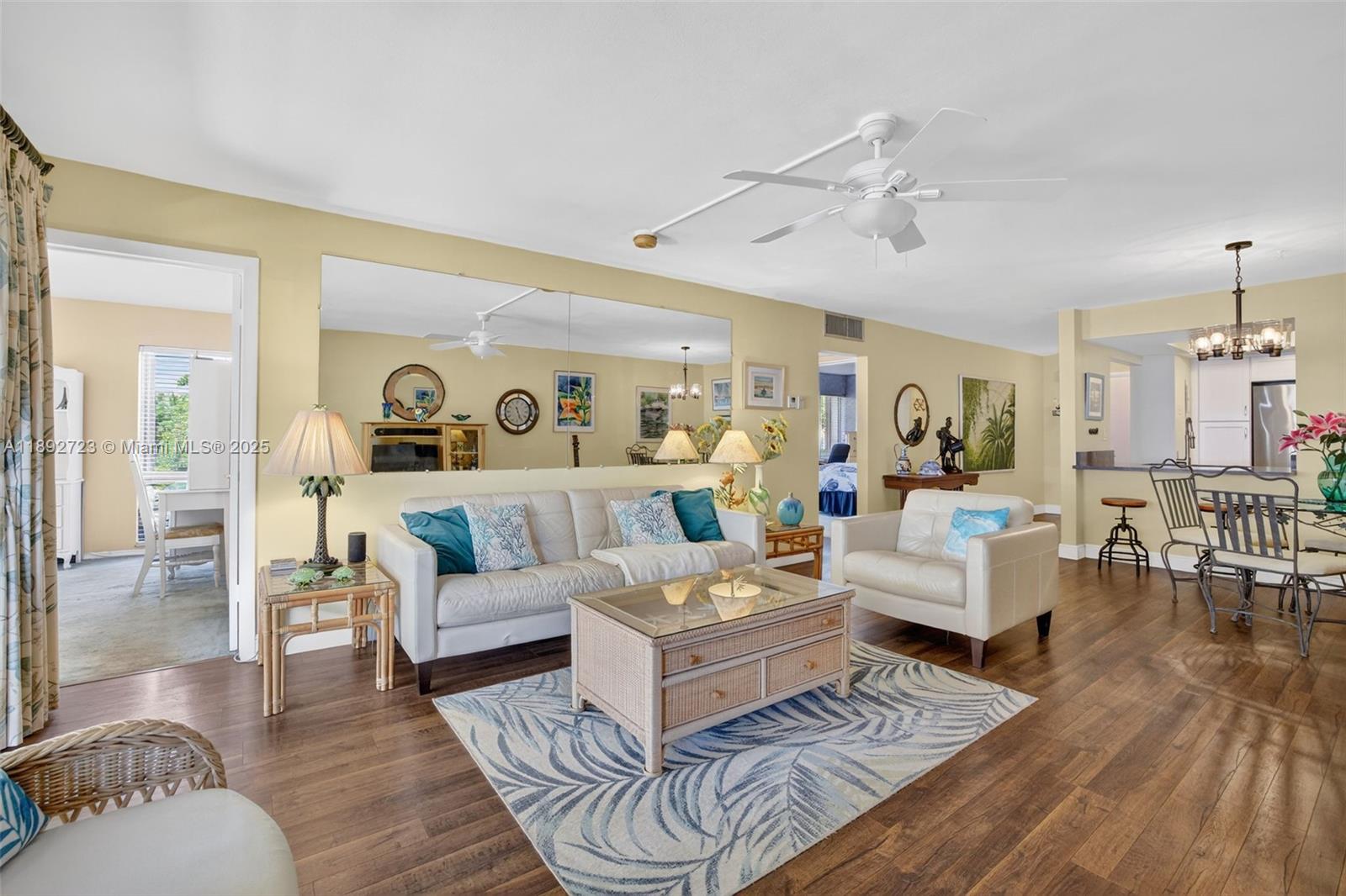 1700 SE 15th St #215 Fort Lauderdale, FL 33316 1700 SE 15th St #215 Fort Lauderdale, FL 33316