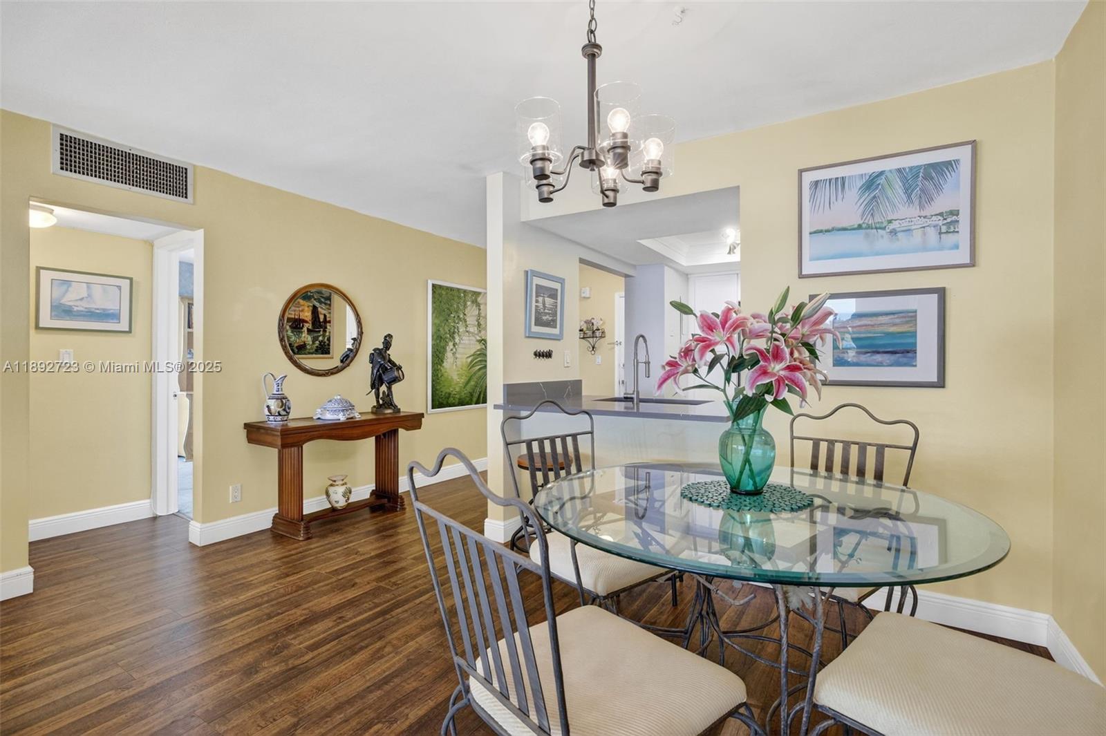 1700 SE 15th St #215 Fort Lauderdale, FL 33316 1700 SE 15th St #215 Fort Lauderdale, FL 33316