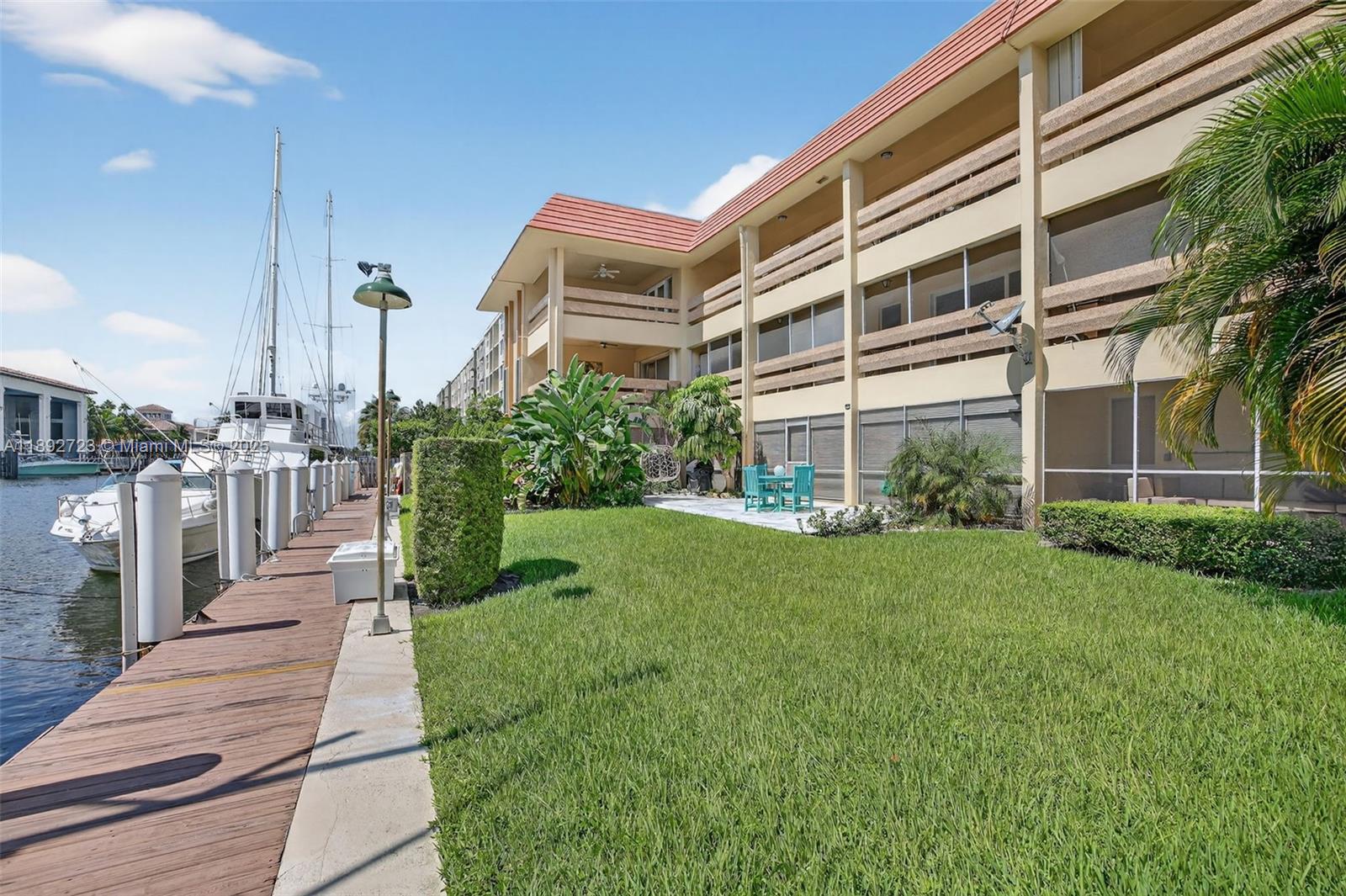 1700 SE 15th St #215 Fort Lauderdale, FL 33316 1700 SE 15th St #215 Fort Lauderdale, FL 33316