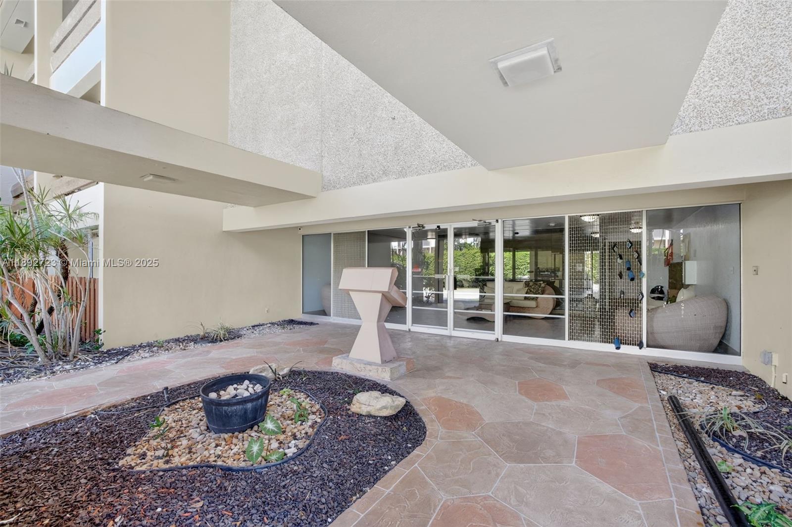 1700 SE 15th St #215 Fort Lauderdale, FL 33316 1700 SE 15th St #215 Fort Lauderdale, FL 33316