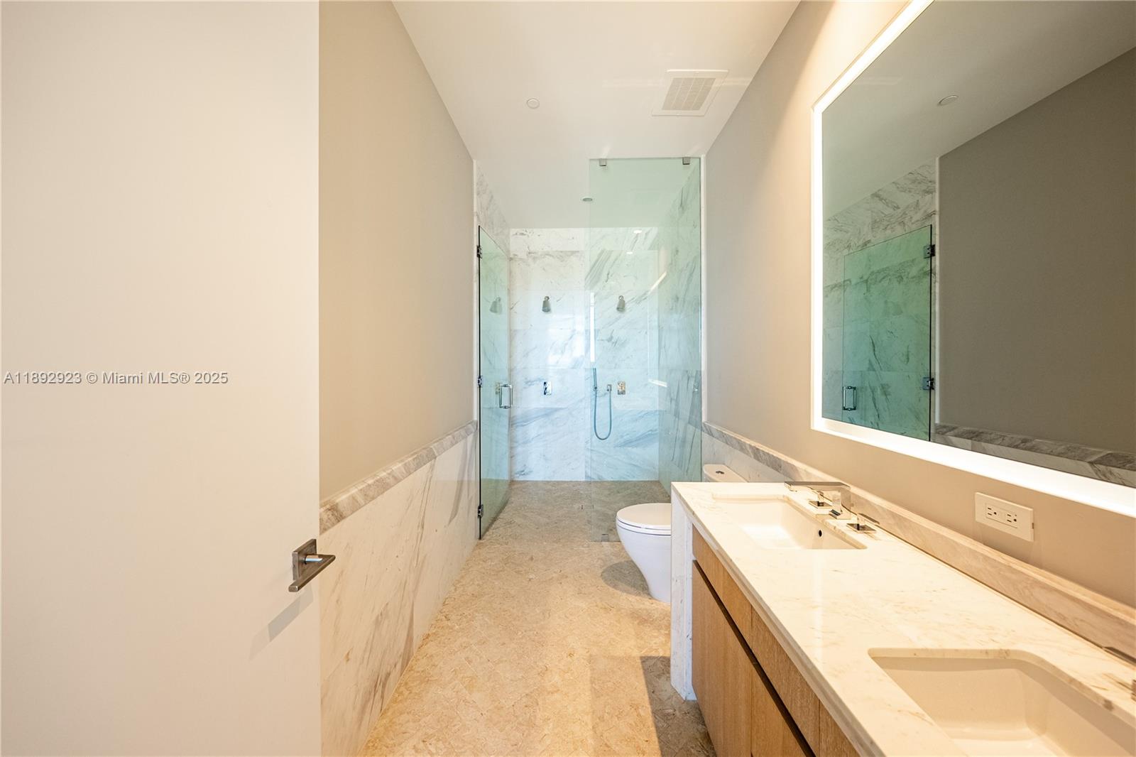 image Club Residences20