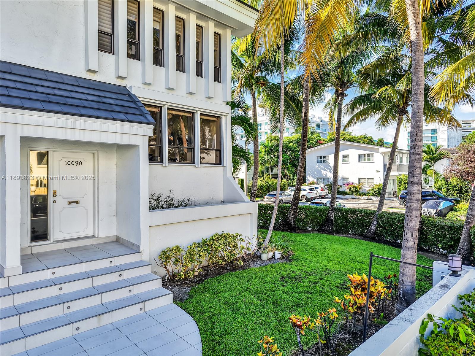 10090 Bay Hbr Ter #10090 Bay Harbor Islands, FL 33154