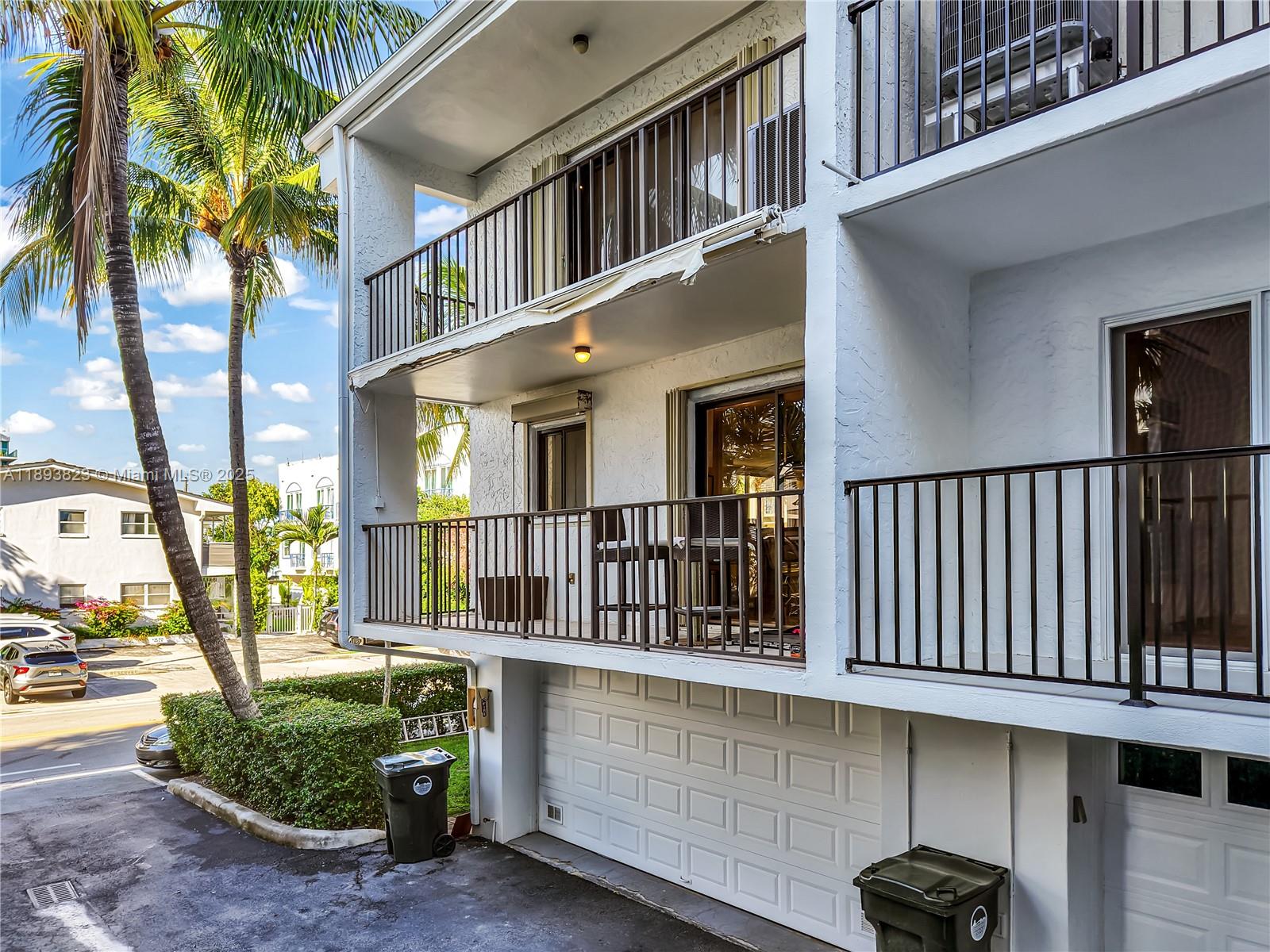 10090 Bay Hbr Ter #10090 Bay Harbor Islands, FL 33154