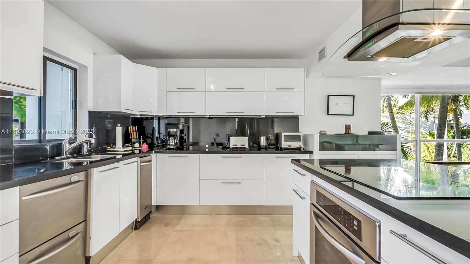 10090 Bay Hbr Ter #10090 Bay Harbor Islands, FL 33154