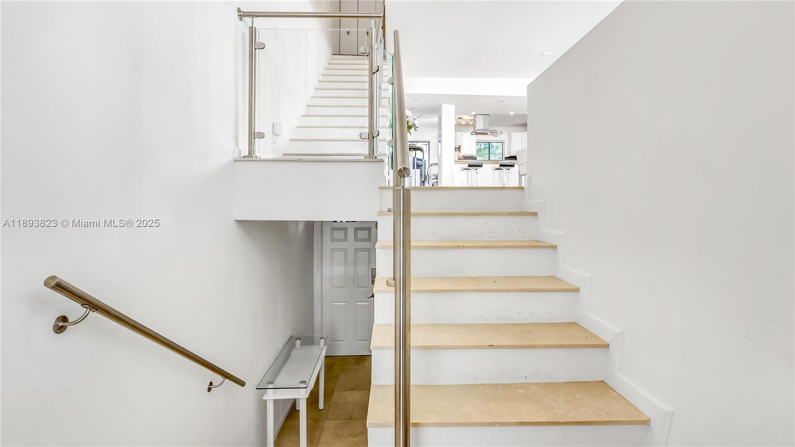 10090 Bay Hbr Ter #10090 Bay Harbor Islands, FL 33154