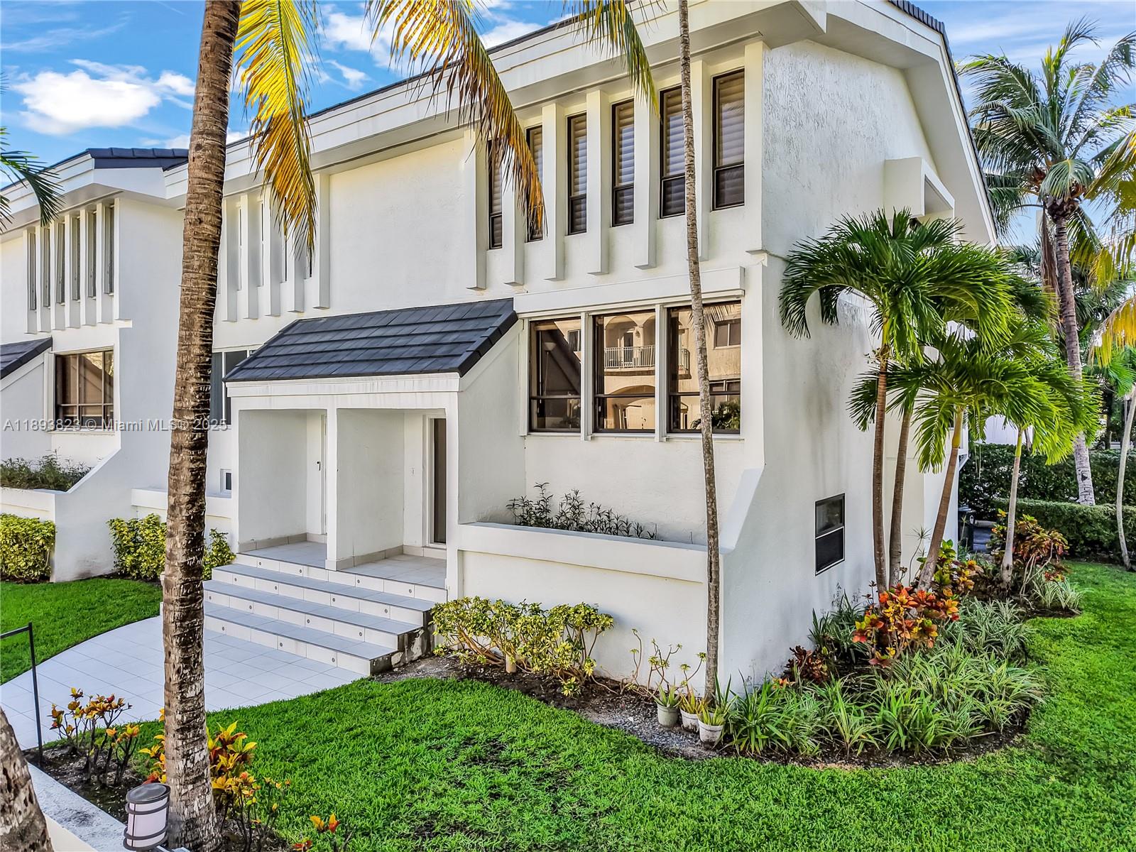 10090 Bay Hbr Ter #10090 Bay Harbor Islands, FL 33154