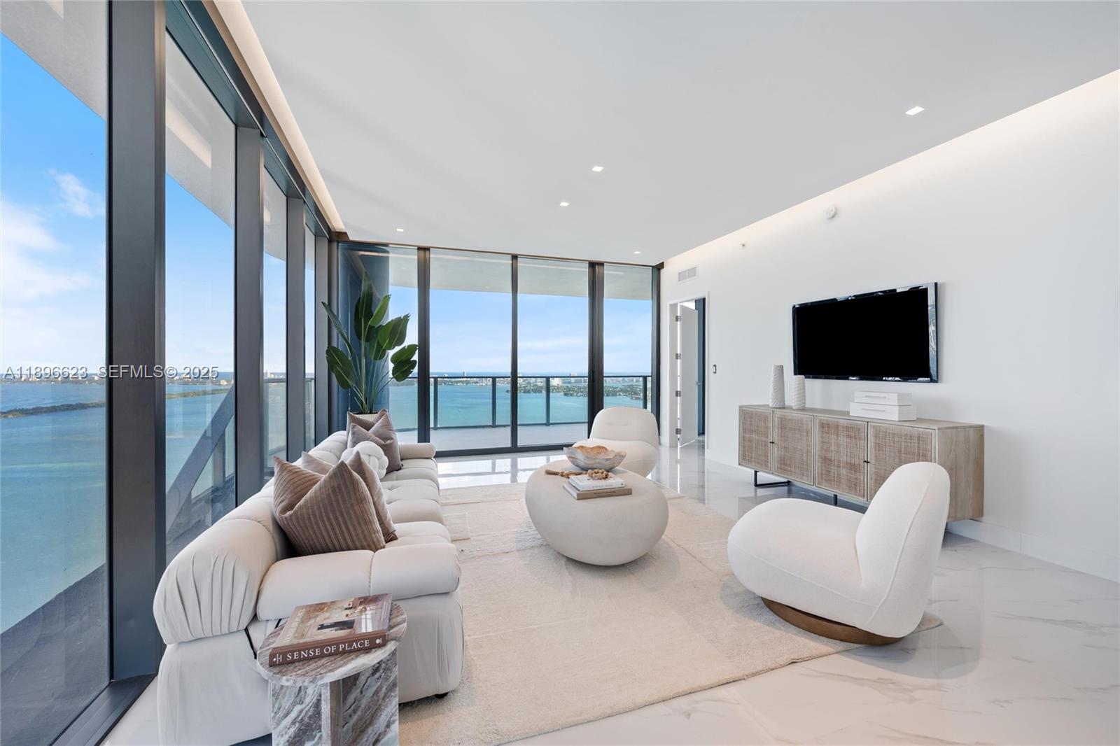 image Aria Reserve Miami4