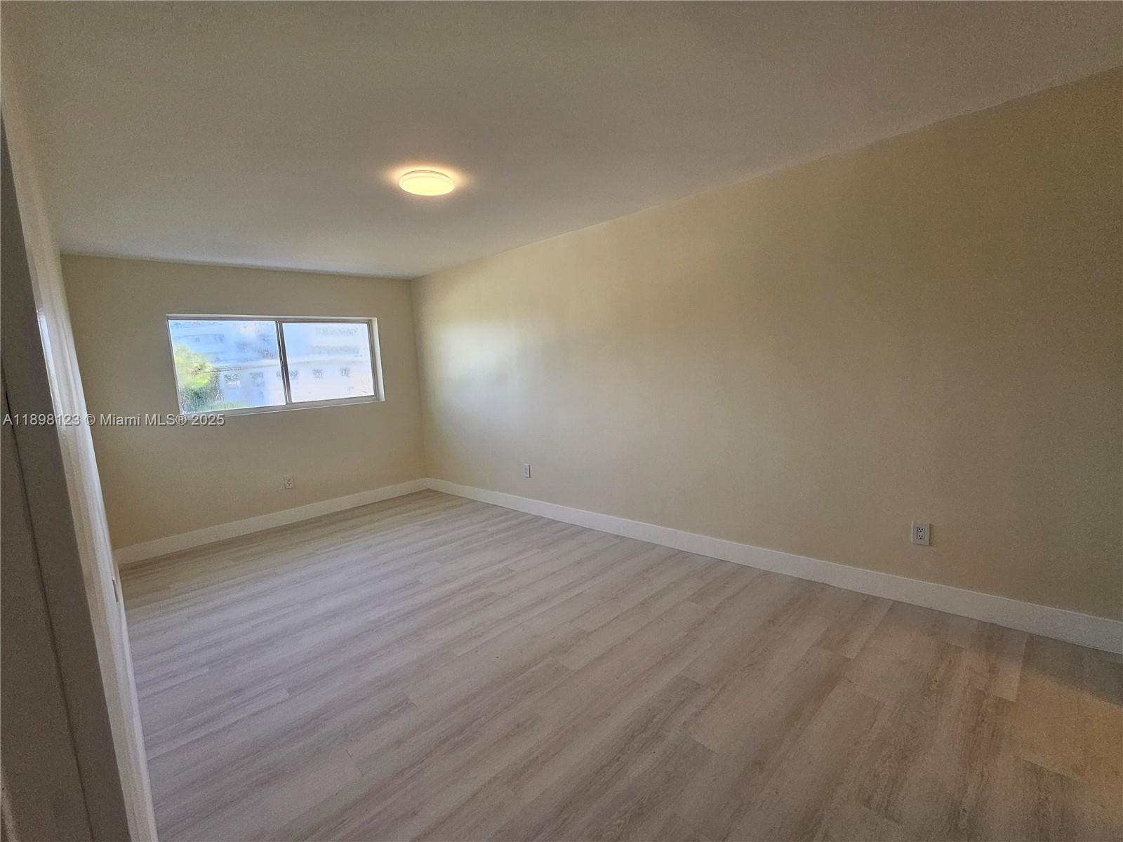 834 Raymond St Miami Beach, FL 33141