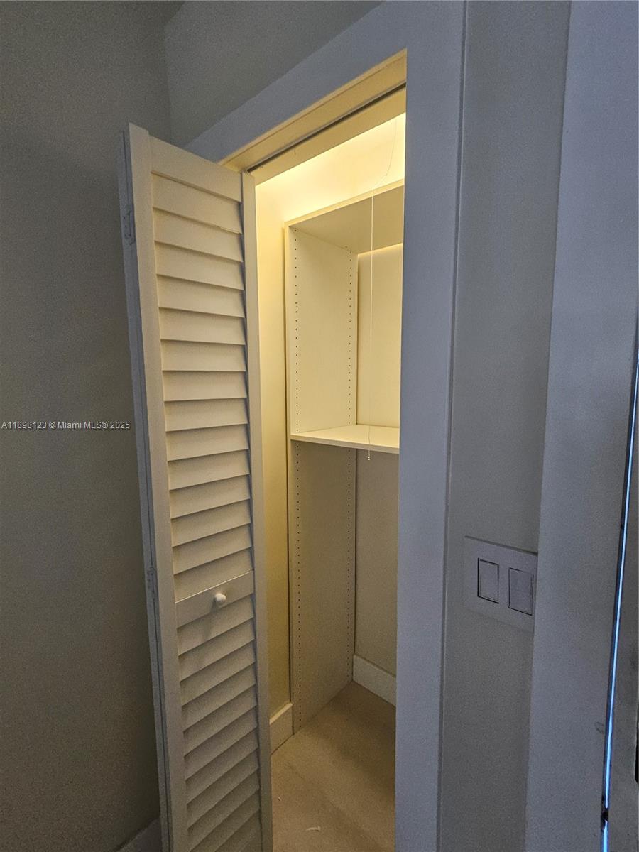 834 Raymond St Miami Beach, FL 33141