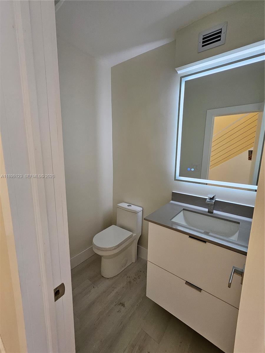 834 Raymond St Miami Beach, FL 33141